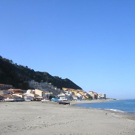 Appartamare Spina Aquarone Bagian luar foto