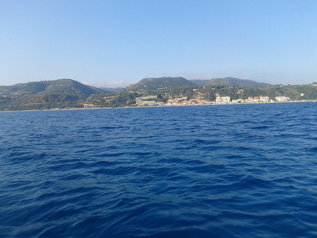 Appartamare Spina Aquarone Bagian luar foto